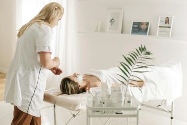 Von Beauty-Tipps zum Bestseller: Wie eine Ghostwriter Agentur den Blog Ihres Schönheitssalons aufwertet